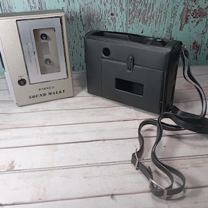 Toshiba KT-4538 Portable Stereo Radio Cassette Player walkman AS-IS