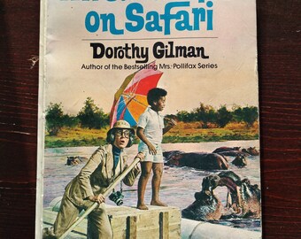 Mrs. Pollifax on Safari  Dorothy Gilman First Edition 1977 Canada Vintage Paperback Book