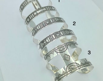 Antikes Tuareg-Armband aus reinem 925er Silber, handgefertigt in Tiznit, Marokko, einzigartiger Schmuck