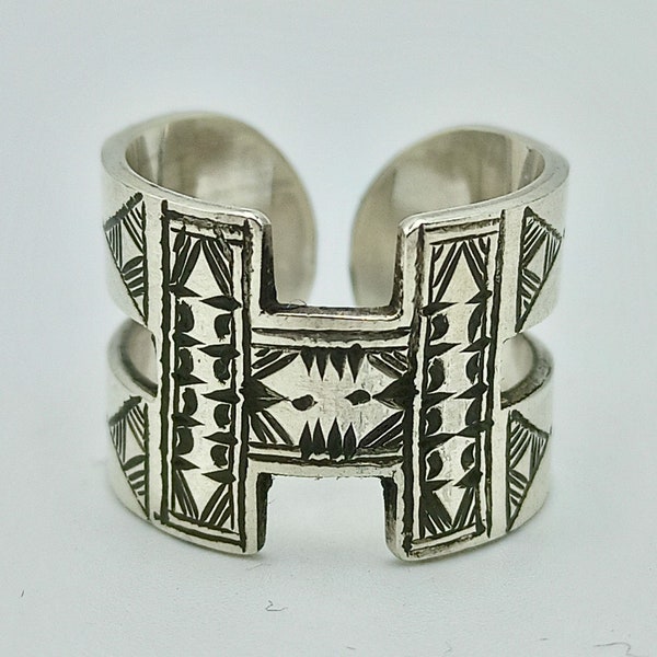 Silver Ring, Engraved Ring, Unique Boho Ring, 925 Sterling Silver,  Engraved Ring, Crafted ring, Perfect for any occasion