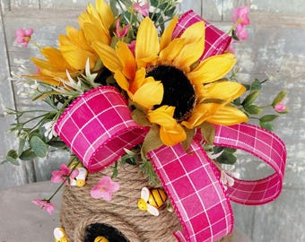 Handmade Beehive Floral Arrangement | Sunflower Bee Decor | Summer Centerpiece | Farmhouse Rustic Decor | Bee Lover Gift | Spring Table Deco