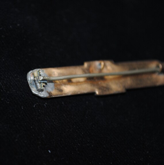 Antique Victorian Engraved Gold-filled Bar Pin / … - image 6