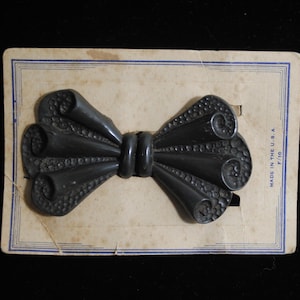 Fermoir boucle en plastique vintage des années 1930 avec emballage en carte d'origine