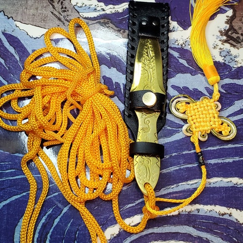 Sheng Biao Pro Level Rope Dart with Holding Sheath. 5 meter Gold Rope