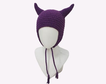 Bonnet corne de diable violet, bonnet avec corne au crochet, chapeau en corne avec cache-oreilles au crochet, bonnet personnalisé au crochet