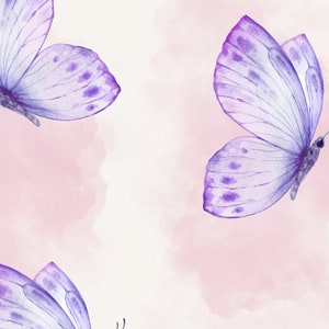 K&ouml;nnte beinhalten: Drei Aquarell-Schmetterlinge mit lila und wei&szlig;en Fl&uuml;geln auf rosa Hintergrund.