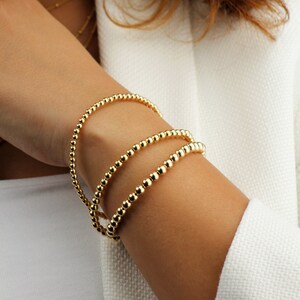 Pulsera de cuentas chapada en oro de 14 k resistente al deslustre, con capas, cuentas chapadas en oro, pulseras apilables, delicada pulsera de bolas de oro imagen 4