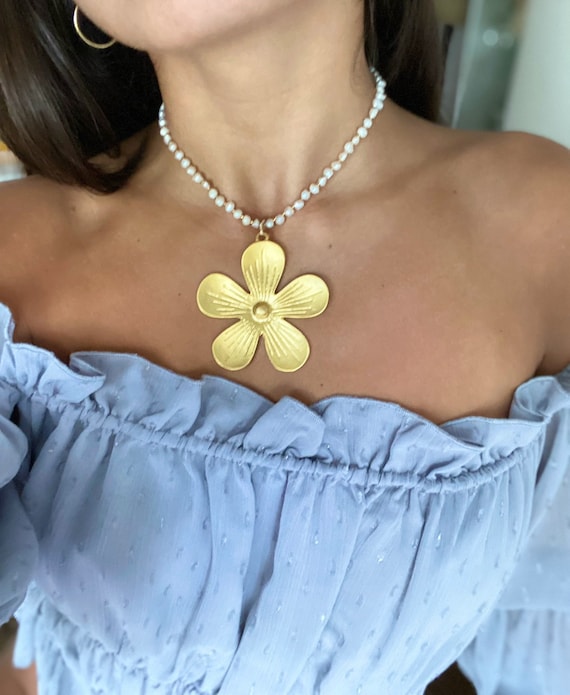 Gold Large Flower Pendant Necklace with Pearl