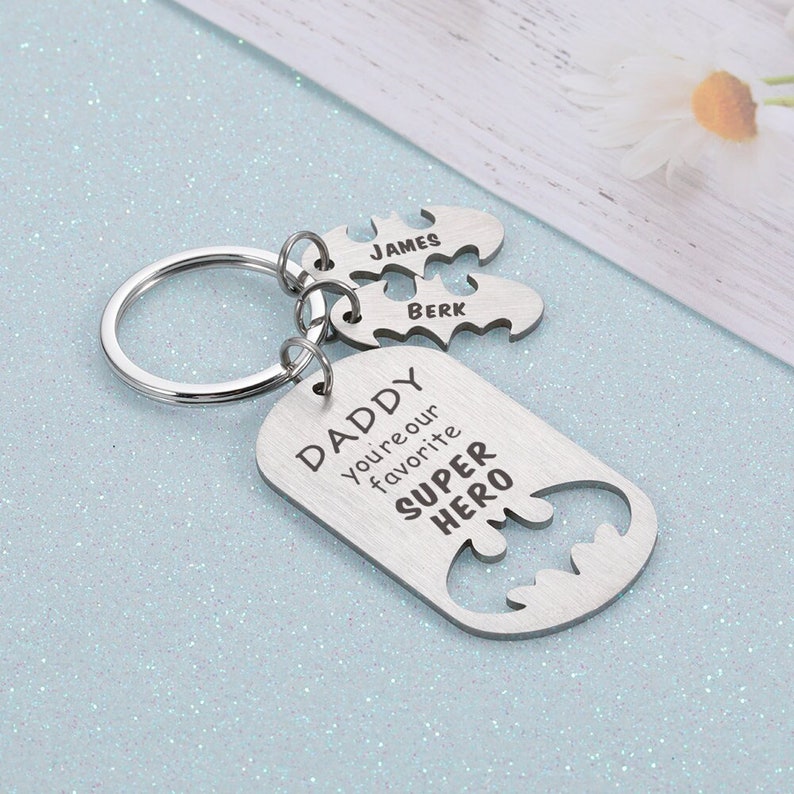 Personalized Fathers Day Gift from Kids, Superhero Daddy Keychain with Kids Name, Family Gift for Dad, Daddy Birthday Gift, Daddy to Be Gift 