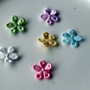 Set of   30pcs  300pcs   bulk lot   tiny small  white  purple blue yellow  vinice  flower lace appliqué patch wedding decoration   1.2cm