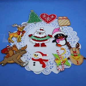 Lot de 10 pièces en vrac, père Noël, renne, bonhomme de neige, grelot, fer à repasser, fabrication de cartes bricolage, 5-10 cm