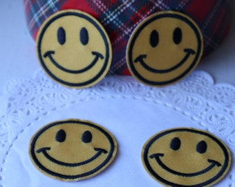 Set of 4pcs 8pc  60pcs bulk lot   cartoon happy smiley face embroidered iron on patch  Hat cap diy bulk lot sale   4.8cm about  2inch