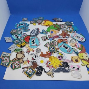 Clearance  Bundle of  105pcs  bulk lot  cartoon mixed  embroidered  iron on patch   diy sewing      3-5cm