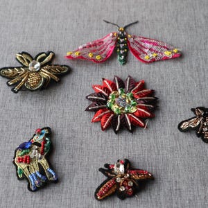 Set of 6pcs  30pcs bulk lot rhinestone   sequin  bead  bee butterfly  sew  on patch  badge  diy dress doll   about 5c   7cm  14cm  2.8inch