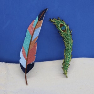 Set of 2pcs  12pcs  50pcs bulk lot  peacock bird feather embroidered iron on patch diy sewing about  8.6x3.4cm