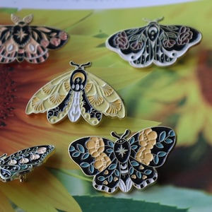 Set of 2pcs black  skull moth Lunar moon butterfly   enemal metal   pin diy  craft  Halloween decotion   about 3x2cm