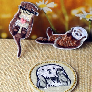 Set of  3pcs  60pcs bulk lot small animal  otter beaver  embroidered iron on patch  3x6 cm about  wholesale