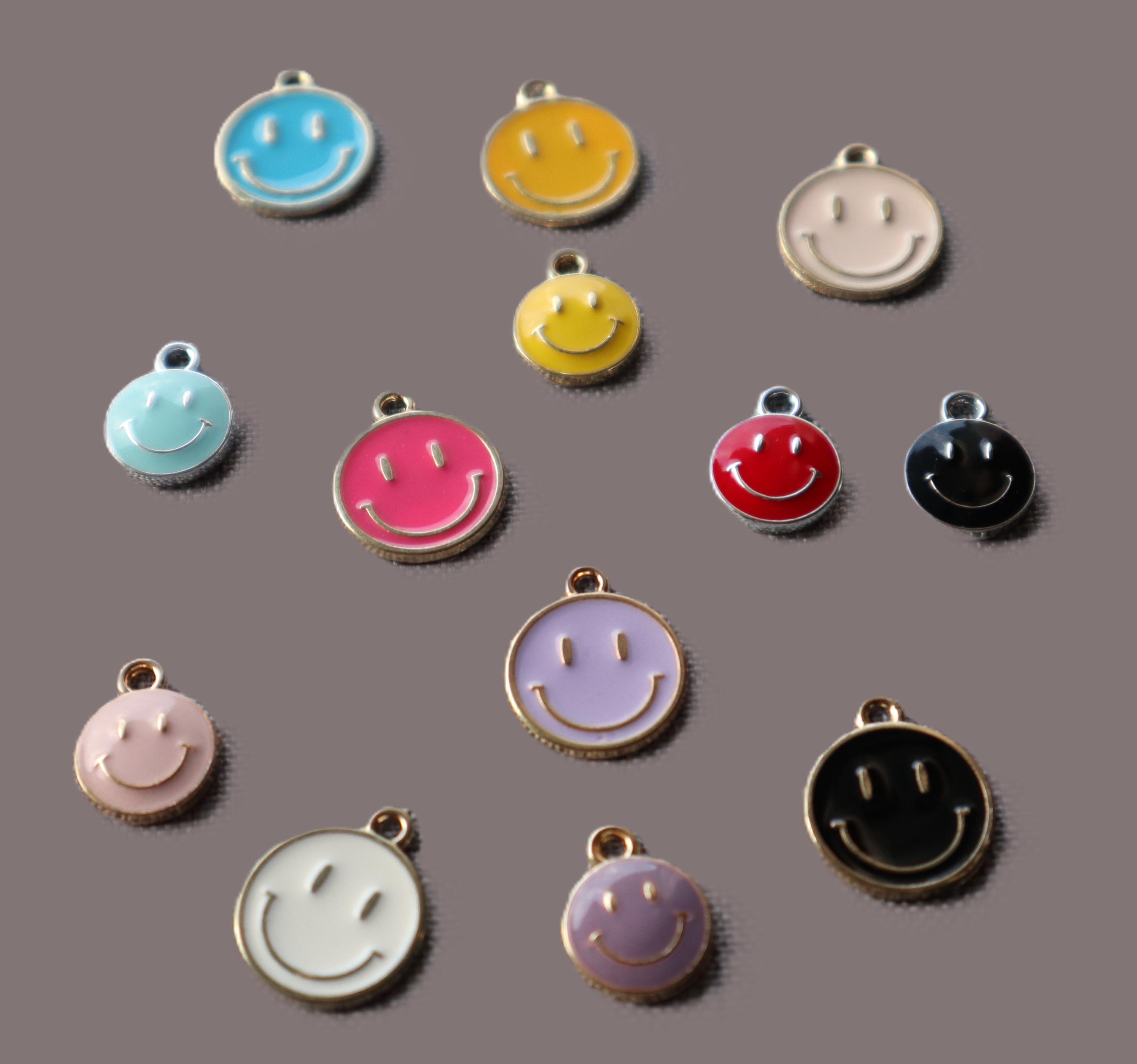 Set of 26pcs Bulk Lot Alloy Metal Large /small Smiley Face Charm