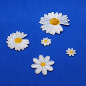 Lot de 10 pièces, 60 pièces en gros, marguerite blanche, fleur de tournesol brodée, fer auto-adhésif à coudre, écusson d'environ 2-4 cm