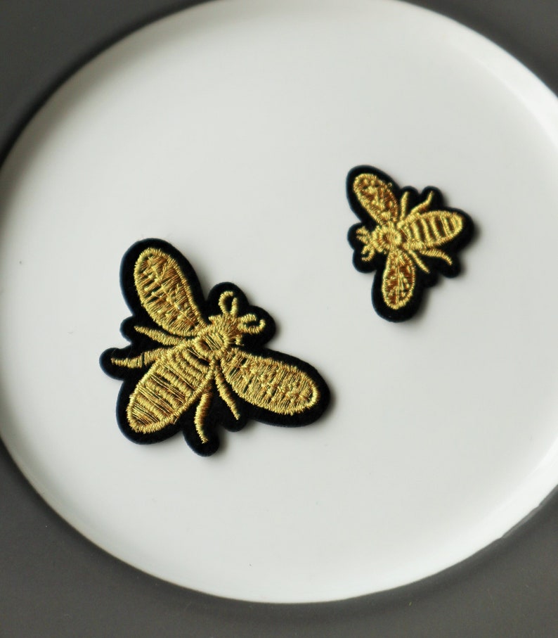 Set of 4pcs 12pcs 100pcs bulk lot mixed small large sizes gold golden bumble bee embroidered iron on patch 1inch 2inch wholesale image 1