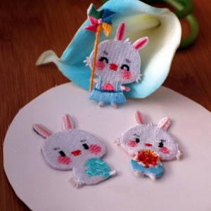 Set of  3pcs  6pcs  bulk lot   embroidered cartoon Easter  bunny  rabbit  iron  on   patch  diy   5x3.5cm  kids apparel diy sewing