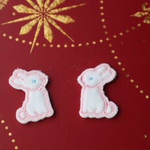 Set of 2pcs  20pcs bulk lot   cartoon Chenille  bunny  embroidered self adhesive  iron on patch  Easter Card