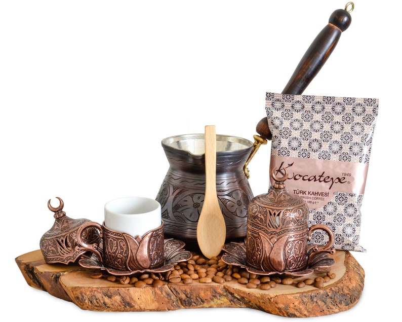 türkischer Kaffee set mit Cezve