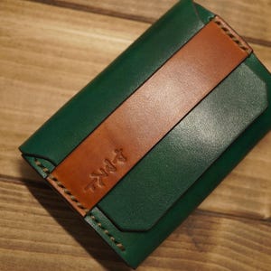 cartera triple hecha a mano en Japón con cuero Shonan
