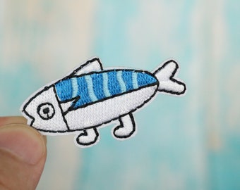 walking fish patch,Anime,iron on patch ,embroidered patch,sew on patch,applique,