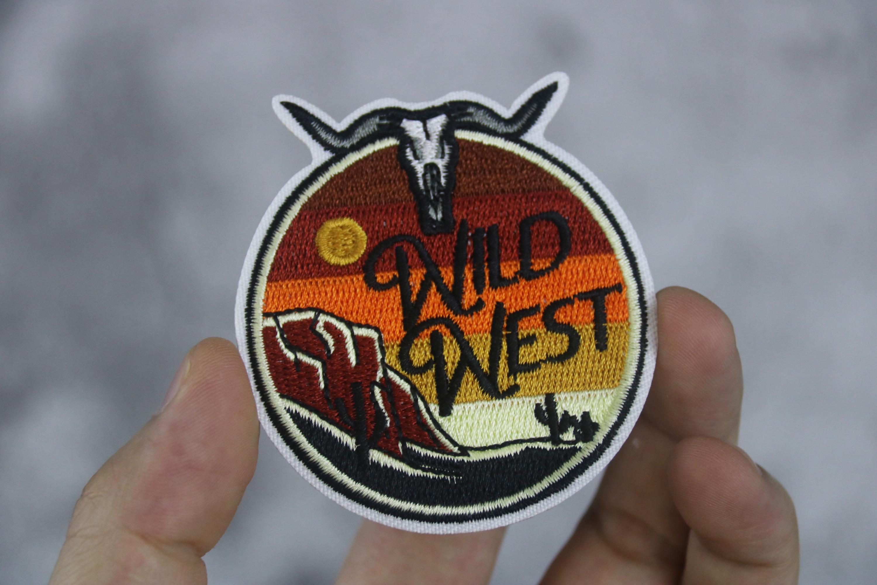 Gestickter Western-Patch 'Positive Times' - Bügelbild Mit Cowboy Motiv Für Jeans & Jacken