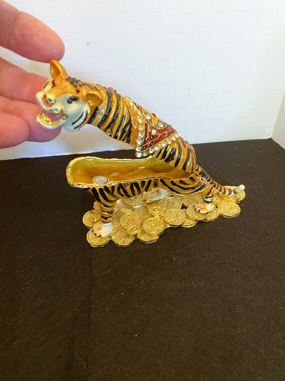 Clairebella Walking Tiger Rectangle Glass Trinket Tray main image 1