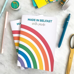 Carnet de notes Belfast Pride avec pages recyclées Produits dérivés Belfast Pride Papeterie Pride Cadeau arc-en-ciel Pride Carte Pride Cadeau pour la Saint-Valentin