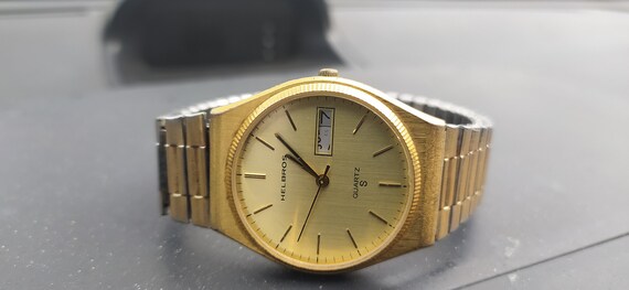 helbros quartz watch value
