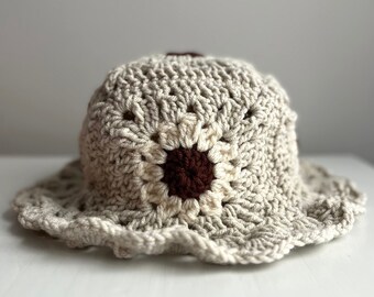 Crochet Daisy Bucket Hat