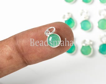 Zierlicher Chrysopras Anhänger, Natürlicher Chrysopras 6 mm Münzform Silber Lünette Anhänger, Chrysopras Runder Schmuck, kleiner Edelstein Anhänger
