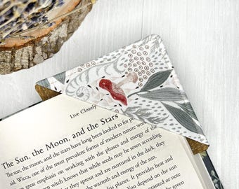 Corner Fabric Bookmark / Witchy Book Accessories / Book Page Holder / Book of Shadows & Spell Book Mark / Book Gifts / Unique Cute Bookmark