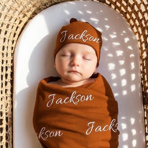Manta para bebé con nombre - Gorro para bebé niño - Conjunto personalizado para recién nacida, ideal para la salida del hospital - Manta para foto de hospital