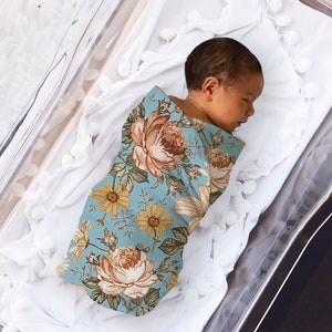BLUE VINTAGE Floral  Swaddle Blanket Newborn Baby Girl Coming Home Outfit  Flower Swaddle Baby Shower Gift Hospital Photo Outfit