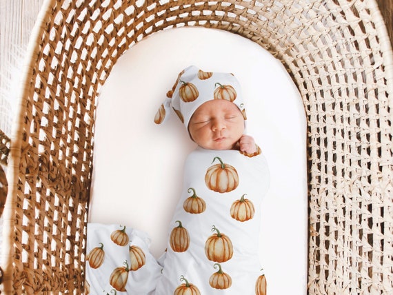 PUMPKIN SWADDLE Blanket Baby Boy Girl Coming Home Outfit Gender Neutral Present Baby Shower Gift Orange Halloween Fall Autumn Hat
