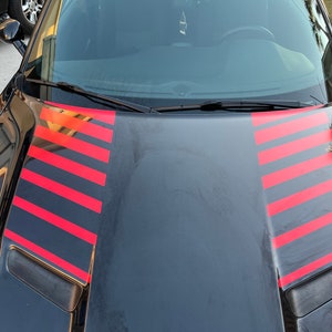 Dodge Challenger Strobe 1 Kapuze Flügel Grafik Aufkleber Passform 2015-2018 (15 Farben) Vorgeschnitten