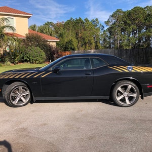 Dodge Challenger Combo Strobe Streifen Vorder- und Rückseite passgenau 2010-2021 (15 Farben) Vorgeschnittenes Kombi-Kit