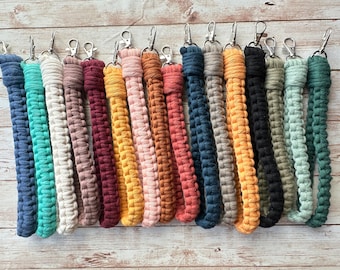 Macrame Wristlet, Boho Keychain , Keychain Accessory, Boho Wristlet, Boho Macrame Wristlet, Keychain Bracelet, Boho Accessory, Boho gift