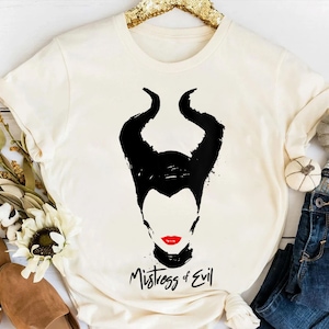 Disney Villains Maleficent Mistress Of Evil Red Lips Shirt, Magic Kingdom Holiday Unisex T-shirt Family Birthday Gift Adult Kid Toddler Tee