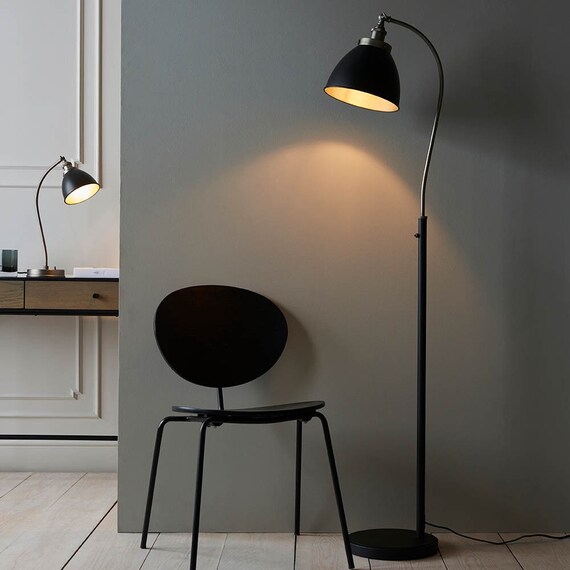 Black matt floor lamp deals