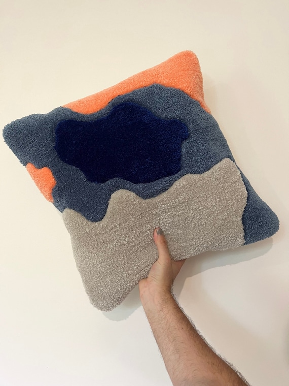Handmade Tufted Cushion, Tufted 70s cushion, Handtufted Rug Pillow, Textured Cushion Cover, Tufted Rug, 70s Decor, Decorative Pillow