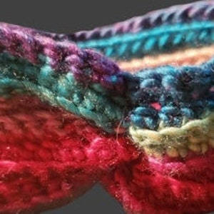 Twisted earwarmers