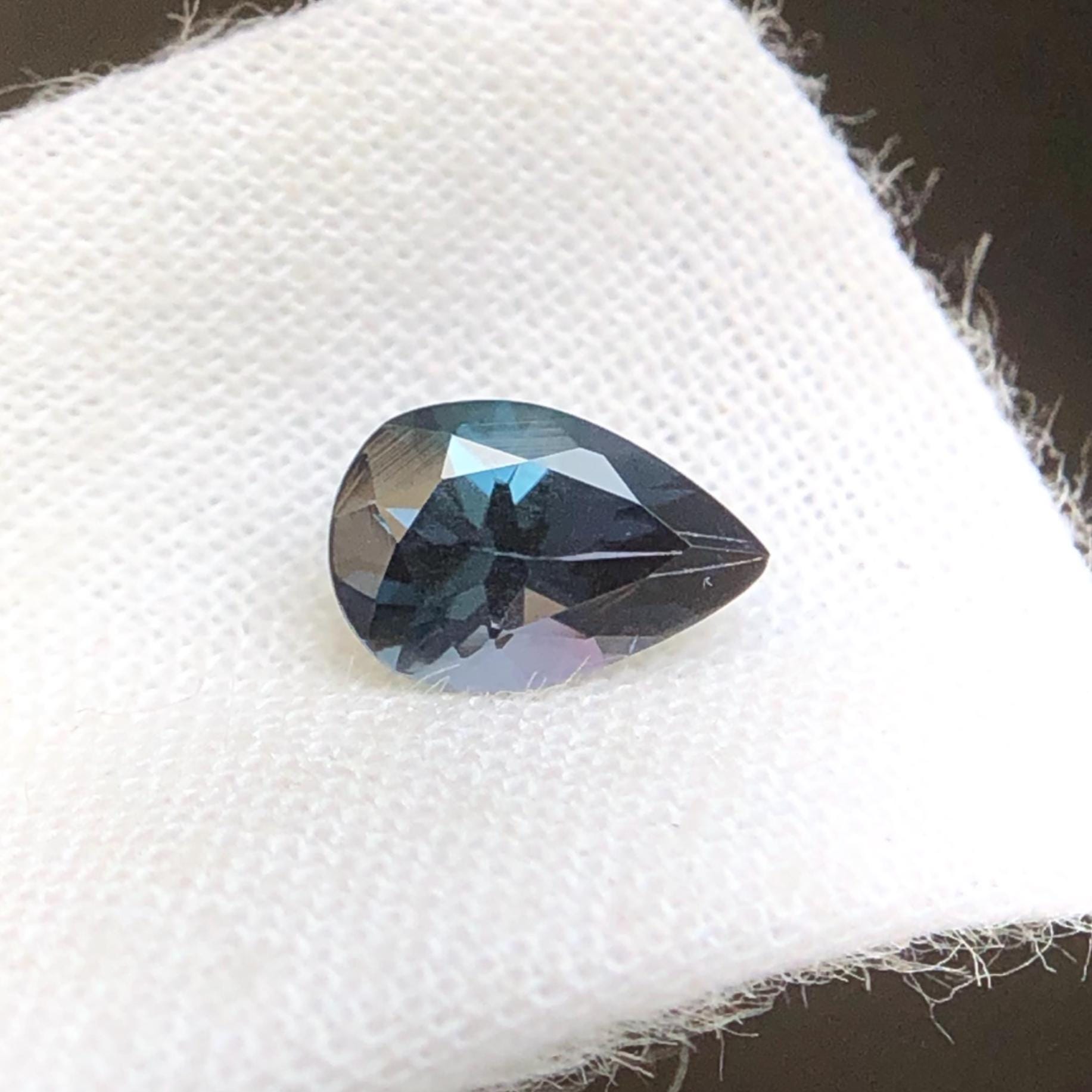 Gray spinel - Etsy 日本