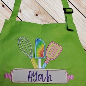 Personalized Kids Aprons/Embroidered Kids Aprons/Chef Aprons with Embroidered Name/Boys Embroidered Aprons/Girls Embroidered Aprons