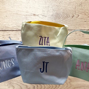 Kids Personalized Easter Baskets/Embroidered Easter Baskets for Kids/Seersucker Easter Baskets/Easter Baskets for Kids