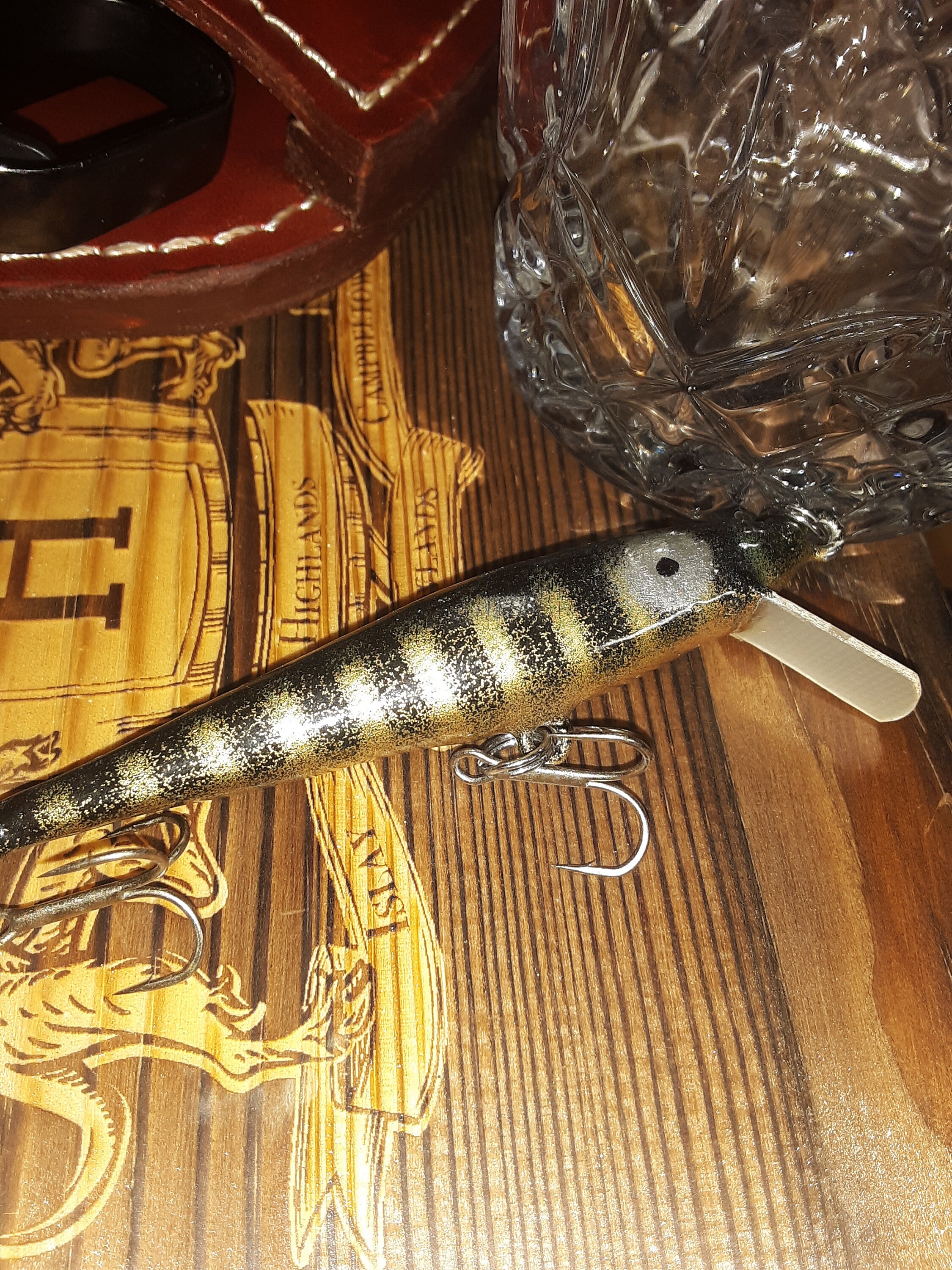 Leurre Flottant Fait Main EZ Lures – 140 Mm, 50 G, 2 Hameçons 3/0, Black, Wood, USA